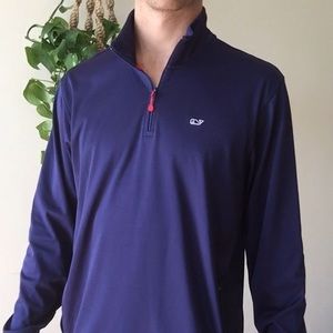 Vineyard Vine Quarter Zip sweatshirt